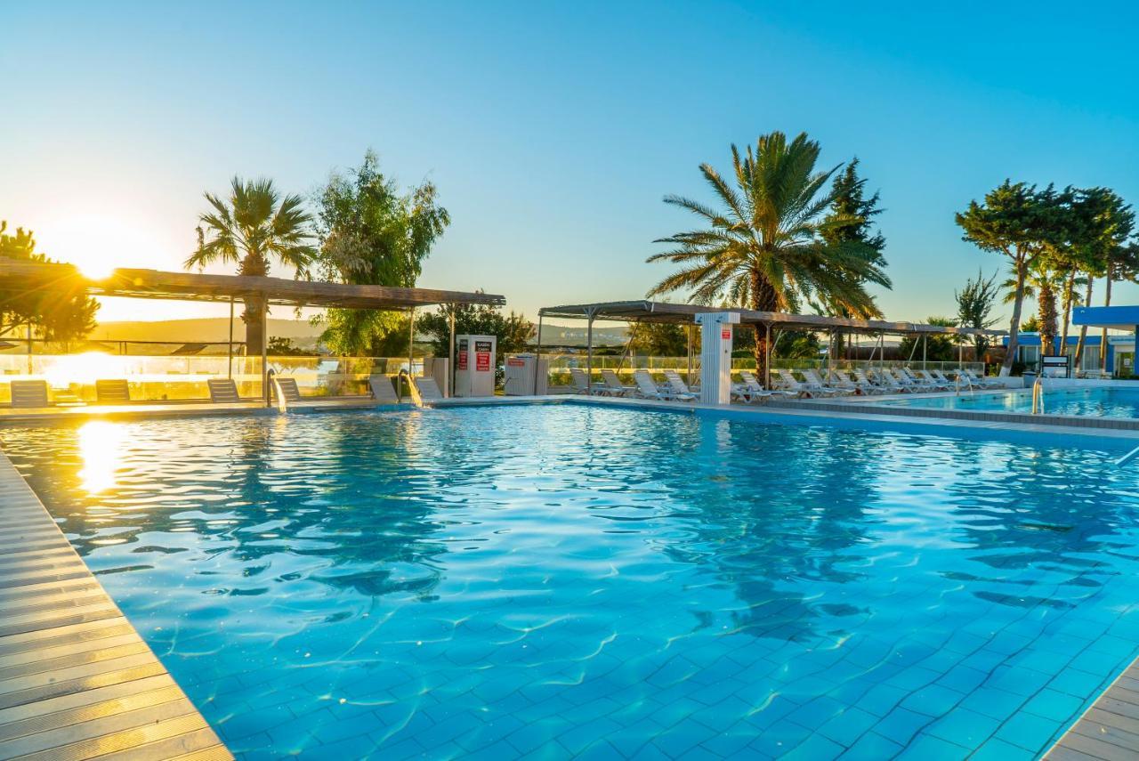 Sifne Thermal Otel Cesme Bagian luar foto